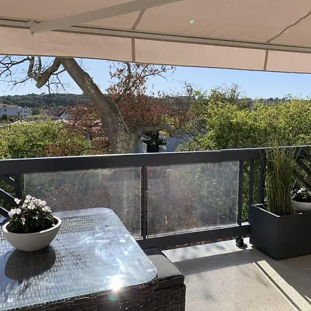 公寓 Magnifique T2 Duplex A Avec Terrasse, Wifi, A 100m De La - Fr-1-374-160