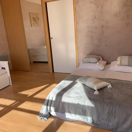 Magnifique T2 Duplex A Avec Terrasse, Wifi, A 100m De La - Fr-1-374-160 * Αρασόν